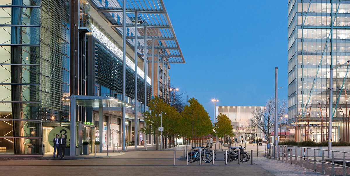 Point Square Outside